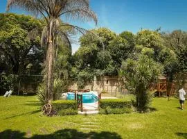 Casona Vintage con parque, pileta, Quinchos, Parque