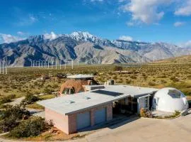 Palm Springs Dome Secluded Desert Retreat