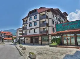 private apartments Emerald