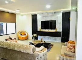 Casa familiar con piscina y zona bbq