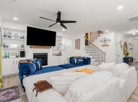 Luxury Property with Swim Spa, Game Room, Fitness Center, hotel a Durham
