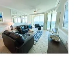 1511 Family Tides Oceanfront 3 BR 3 BA Mar Vista Grande