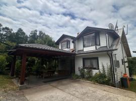 Casa Lican-Ray, hotel din Trape