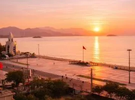 Sea Light Hotel Nha Trang Beach