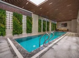 Paradise Villa in the Center Since 2026