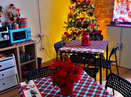 Hostel Dolce di Monica, hotell i Napoli