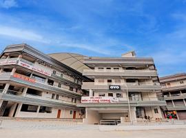 Collection O KANHA INN, ξενοδοχείο σε Hālol