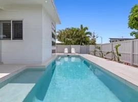 Soleil at Salt Pet Friendly, Pool, 500m to beach