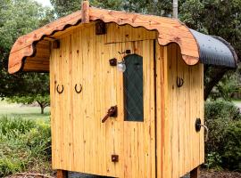 Meadowbrook Lodge Orange - Peaceful country getaway, walk to nearest cellar door, mins drive from 10 wineries & 2 hatted restaurants, hotelli kohteessa Orange