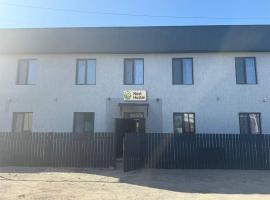 Zhezdi에 위치한 호텔 Nest Hostel