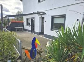 Ruhige Einliegerwohnung mit grosser Terrasse