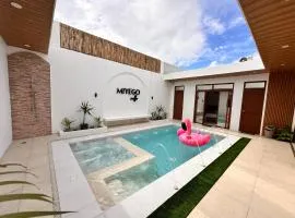 Miyego villa a modern private villa with Pool near Philippine Arena