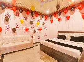 Viesnīca Collection O HOTEL BOMBAY PALACE pilsētā Gorakhpura