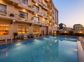 Katra में, होटल Ramada by Wyndham Katra Station Road