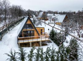 IezerVenture Cabins - Chiang Rai, hotel di Valea Mare-Pravăţ