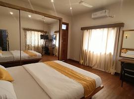 Sky16cafe: Kushalanagar şehrinde bir otel