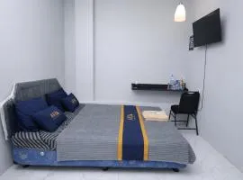 V1 Hotel Near Mangga Besar