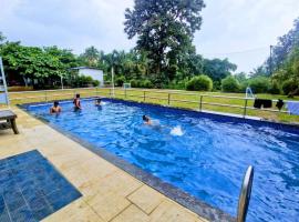 Serene Blossom Valley, hotel i Tenkasi