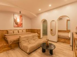 Homestay CHẤT- Lake Side, Self Check Apt