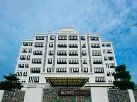 Blanco Apartment Hotel，民都魯的精品飯店