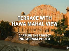Jai Kutir Homestay - Hawa Mahal View, alberg a Jaipur