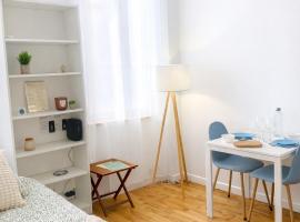 Studio Rive Royale, hotell sihtkohas Viroflay