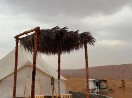 Royal desert camp, hotel i Al Raka