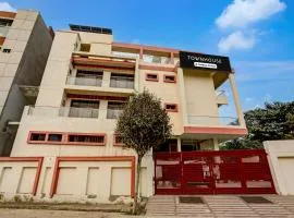 Townhouse Gomti Nagar Sector 1 Formerly The Gahmar Inn