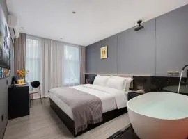 Banana Fun Hotel Futian Port Shangsha Metro Station Branch