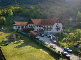 Pensiunea Sub Piatră, hotel a Sălciua de Sus