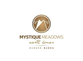 Mystique meadows earth homes, hotel din Hundar