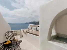 Blue Art Caves - Lunar Sea Suite