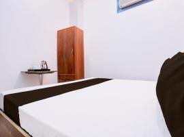 Hotel O GRAND HOTEL, hotel en Jahānābād