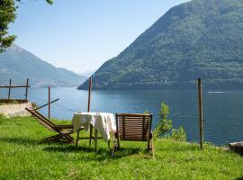 Le Dimore Lake Como City Center - Apartments near Lake, Train and Bus Stations, hotel din Como