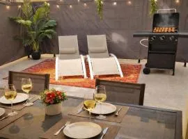 Terrasse XXL en plein centre Nid urbain pour couples & city-break