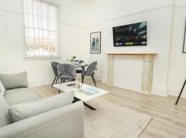 The Cheltenham Suites - Stunning 2 Bed Apartment