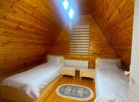 Quba Qecresh Aframe: Kuba şehrinde bir otel