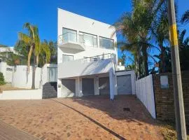 The White House at Plattekloof