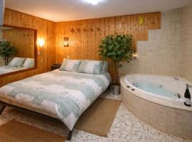 Among the cherry trees - B&B 1 Hermon, hotel em Metula