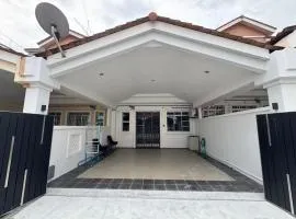 Taman Banang Ria Simple Homestay