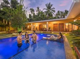 EKO STAY Gold- Casa Zul Villa, hotel di Alibaug