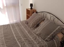 Autour des vignes, hotel em Cuers