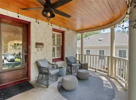 1930s Austin Charming Home and Hot Tub Near South Congress