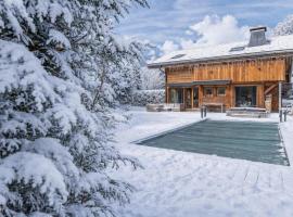 Luxury Chalet Pool & Jacuzzi near Megeve, hotel em Cordon