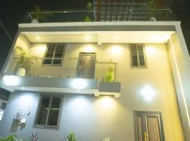 5 Bedroom in East Legon Trassaco