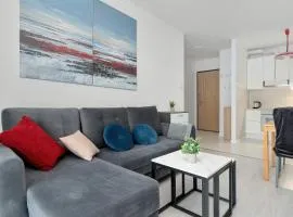 Comfortable Apartment with Access to the Gym and Parking by Noclegi Renters