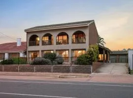 25 Esplanade Beachfront Villa with Ocean Views