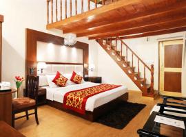 Hotel Mahamaya Moon Palace Near Naini Lake All Facilities Are Available Book And Enjoy, hotell i Nainital