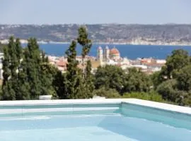 Villa EsHi w Private Pool & Scenic Sea View