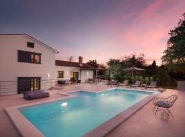 Villa del Sol, Hotel in Vinež